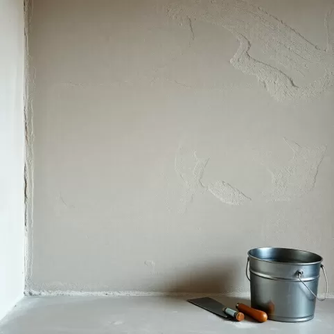 co po tynkach cementowo wapiennych