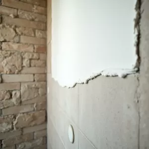 Czy tynkować łazienkę
