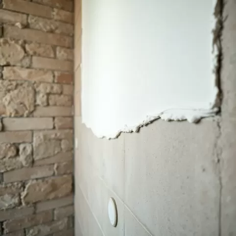 Czy tynkować łazienkę