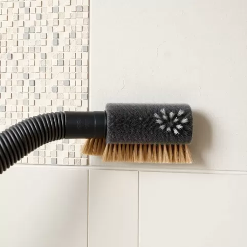 Czym czyścić tynk mozaikowy wewnątrz