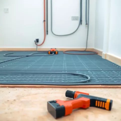 Jak montuje się ogrzewanie podłogowe