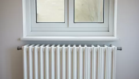 Jak zamontować parapet nad grzejnikiem