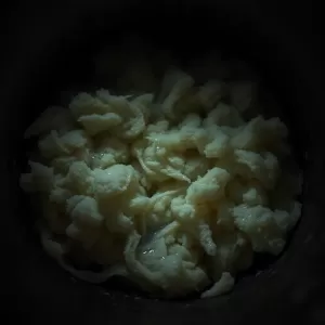 Mokra wełna w kominie