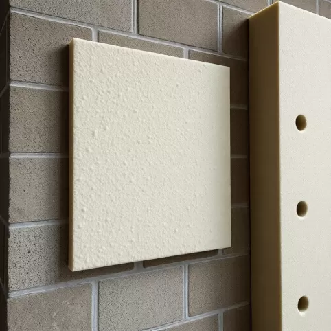 Montaż wełny mineralnej na ścianie zewnętrznej