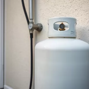 Ogrzewanie domu gazem z butli 33 kg koszty