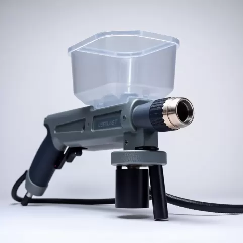 Pistolet do natrysku tynku elewacyjnego