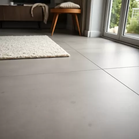 Płytki w salonie bez ogrzewania podłogowego