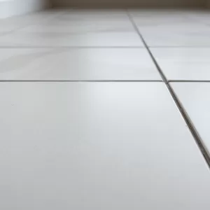 Po jakim czasie można włączyć ogrzewanie podłogowe po ułożeniu płytek