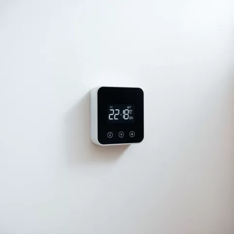 Regulator temperatury do ogrzewania podłogowego wodnego