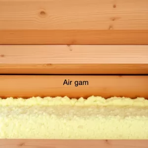 Szczelina między wełną a deskowaniem