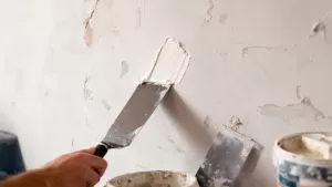 szpachlowanie tynku gipsowego
